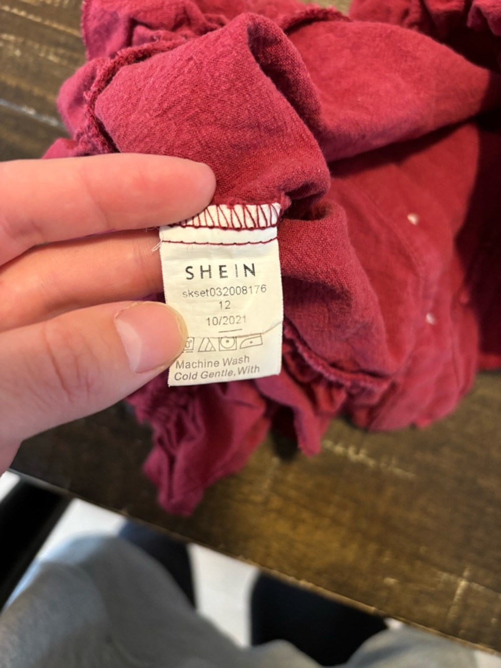 SHEIN Red Ruffle Button-Front Girls Top - Picture 4 of 4